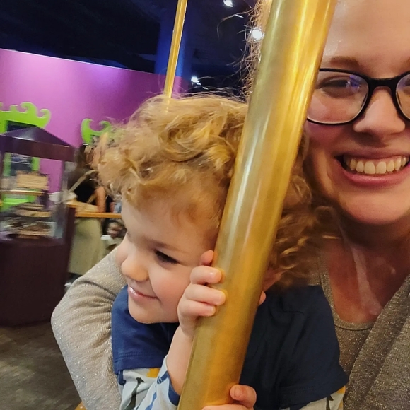 Meet your Posher, Megan - Picture 11 of 12